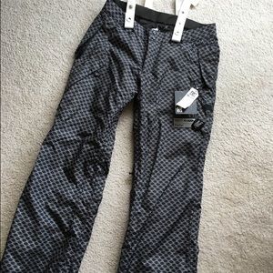 NWT DC size large snow pants