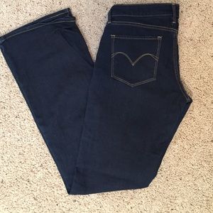Levi Demi curve jeans