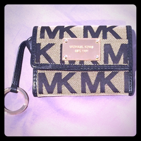 Michael Kors wallet