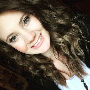 Meet your Posher, Malorie