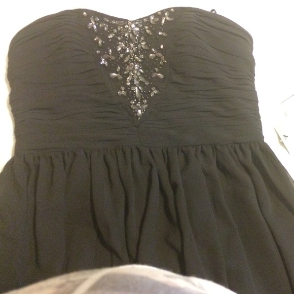 Formal dress never worn willing to negotiate