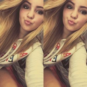 Meet your Posher, Carissa