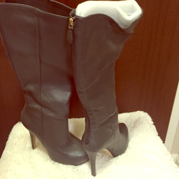 Great platform boots knee-high