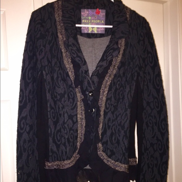 New pic added!! Like new  awesome Free People coat