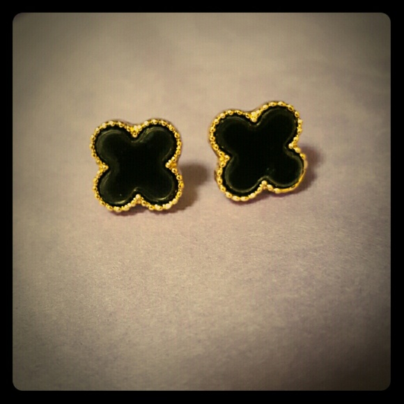 Black clovers