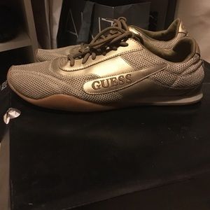 guess running shoes