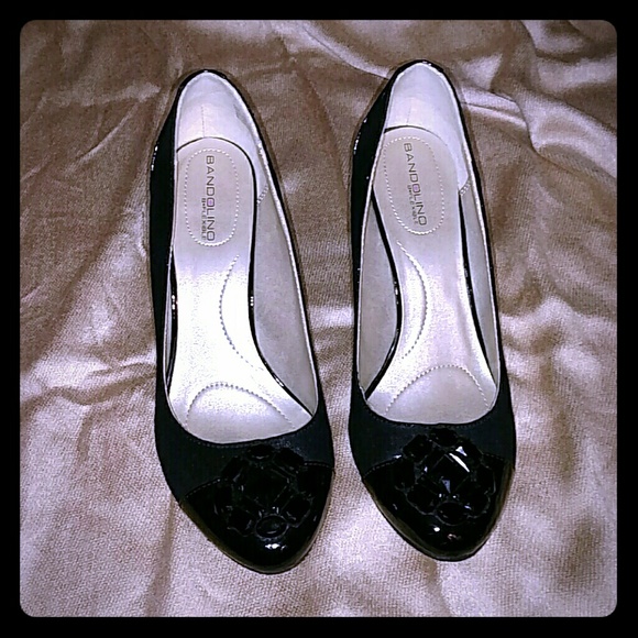 Only Worn Once!  Beautiful Bandolino B-Flexible
