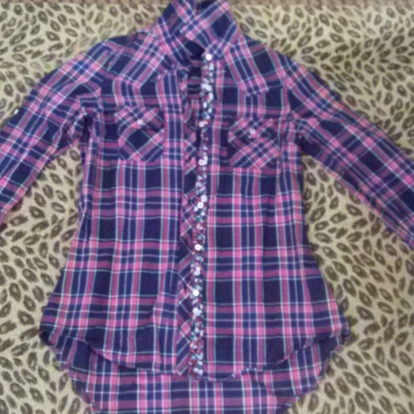 Top - Picture 2 of 4