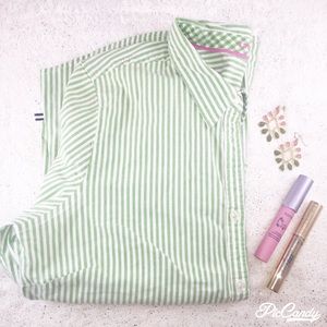 Izod fitted button down