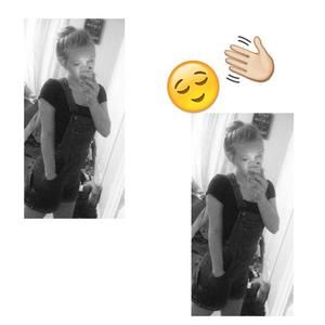 Meet your Posher, Kayla