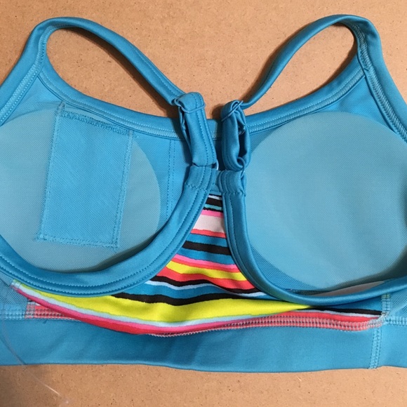 SOLD Aerie striped sports bra NWOT - Picture 4 of 4