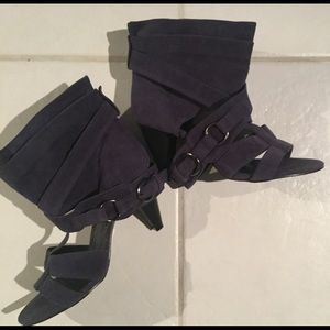 CUT OUT BLUE BOOTIE SHOES