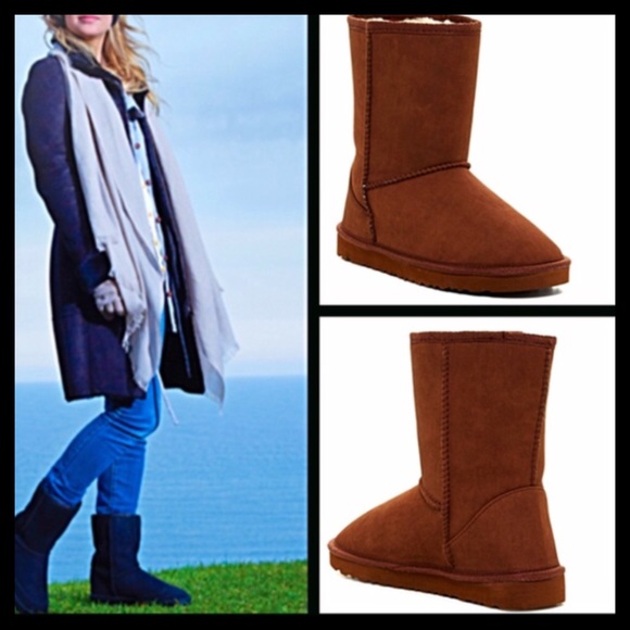 SOLD Brown Boots Shearling Lined Booties - Picture 3 of 4