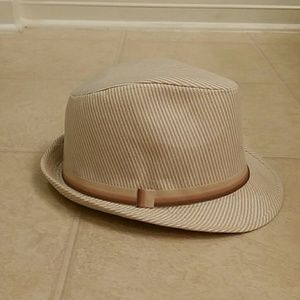 Fedora hat