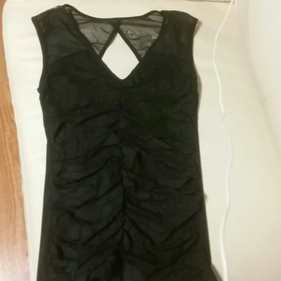 New Black Ruffle Cinched Top, S