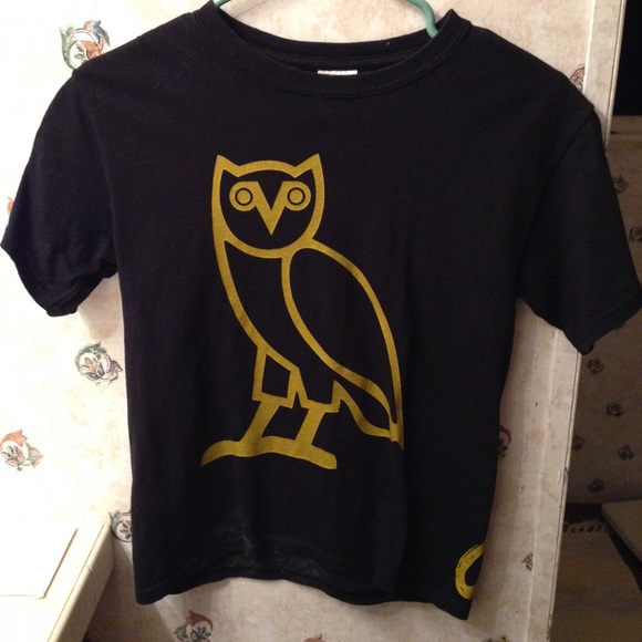Drake ovo shirt.