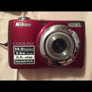 Nikon Coolpix L24 camera