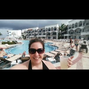 Meet your Posher, Mandy