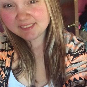 Meet your Posher, Brittney