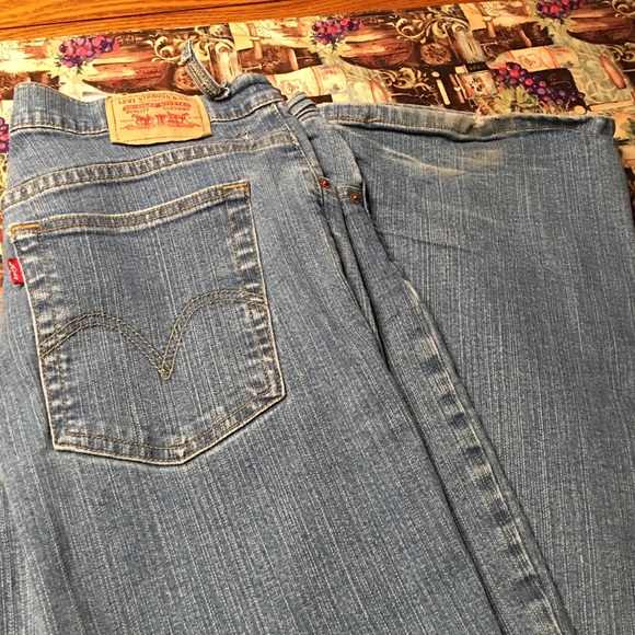 Levi jeans