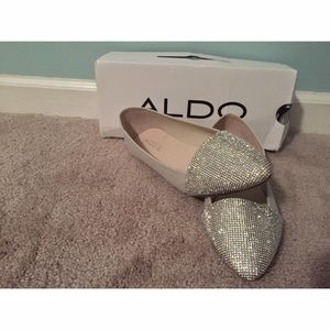 BRAND NEW silver flats from Aldo