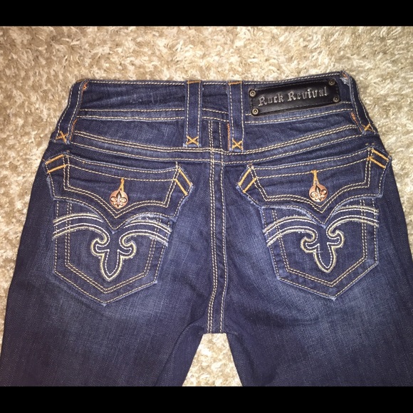 NWOT Women's Rock Revival Jeans