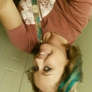 Meet your Posher, Brooke