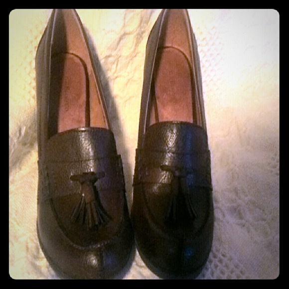 NWOT GH Bass & Co. Loafer heels