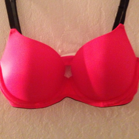 SALE wear everywhere lightly lined bra