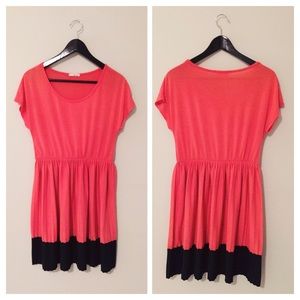 Coral Dress with Pleated Black Hem | Memusé (L)