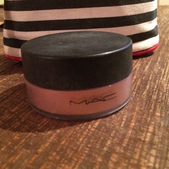 MAC Cosmetics Other - Rare MAC iridescent loose powder in Golden Bronze