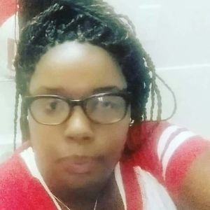 Meet your Posher, Latisha