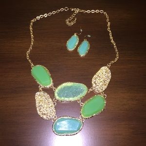 Lovely green stone and gold necklace earring set