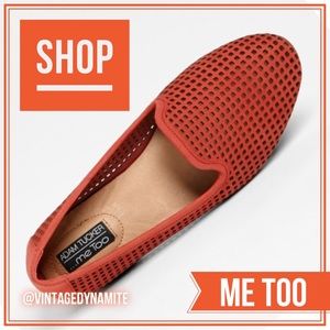 BNWOT Adam Tucker Me Too Perforated Slip On Loafer