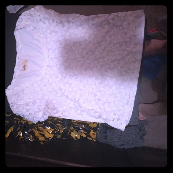 Hollister top