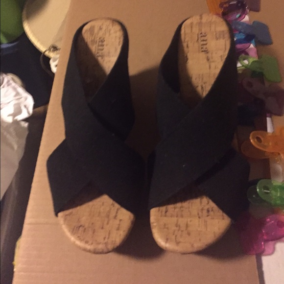Wedges - Picture 3 of 4