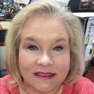 Meet your Posher, Carol