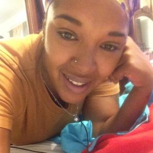 Meet your Posher, Kim