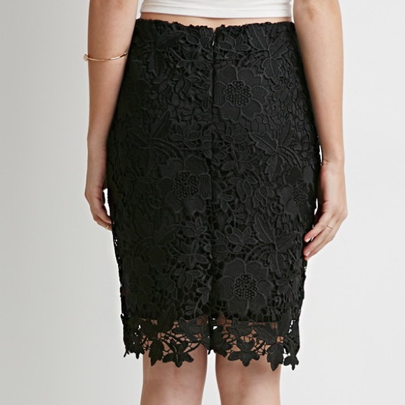 Floral Embroidered Pencil Skirt - Picture 3 of 4
