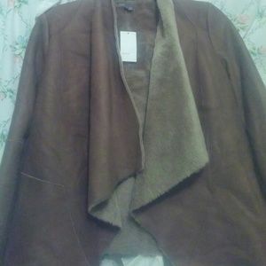 New Cascade Shearling Fur Jacket with rib Sleeves