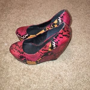 ALDO wedges
