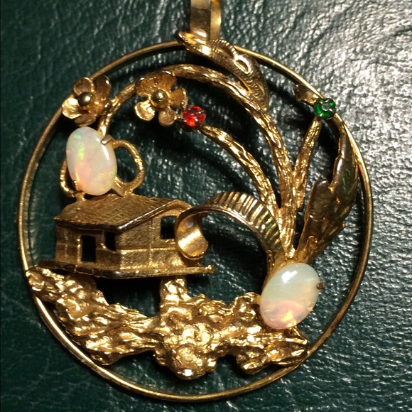 Gorgeous pendant
