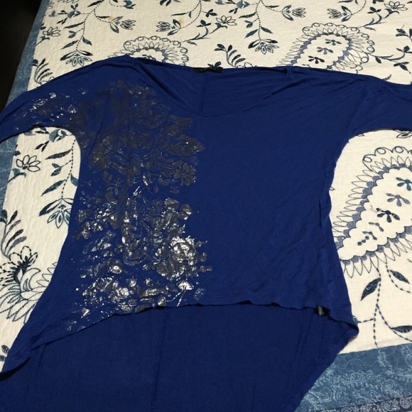 Half sleeve shirt - Picture 1 of 2