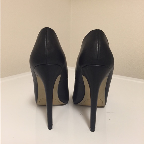 Pumps - Picture 2 of 2
