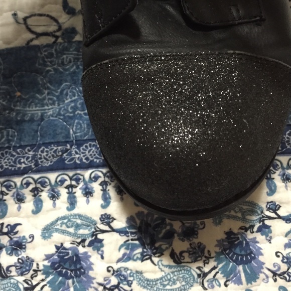 Black Boots - Picture 3 of 4