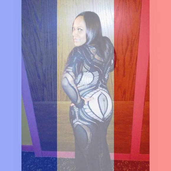 Meet your Posher, Monique - Picture 1 of 1