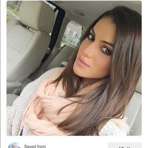 Meet your Posher, Selena