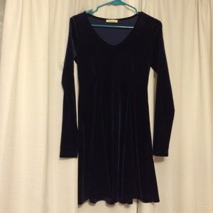 Small Navy Velvet Long Sleeve Dress