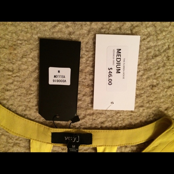 veryJ Mustard Geometric Cutout Zip Up Back Dress - Picture 3 of 4