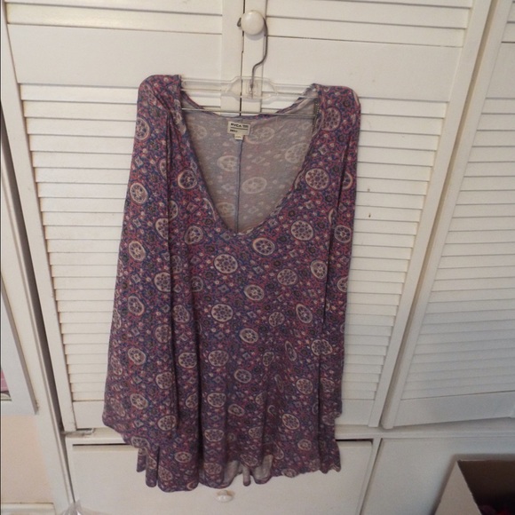 Rvca bell sleeve paisley dress